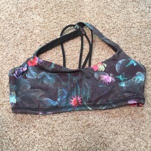 Lululemon Free to Be Bra Size 6